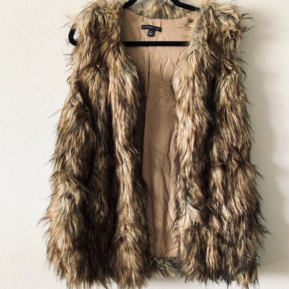 Signature Studio Jackets & Blazers - Signature Studio Faux Fur Brown Open Front Vest